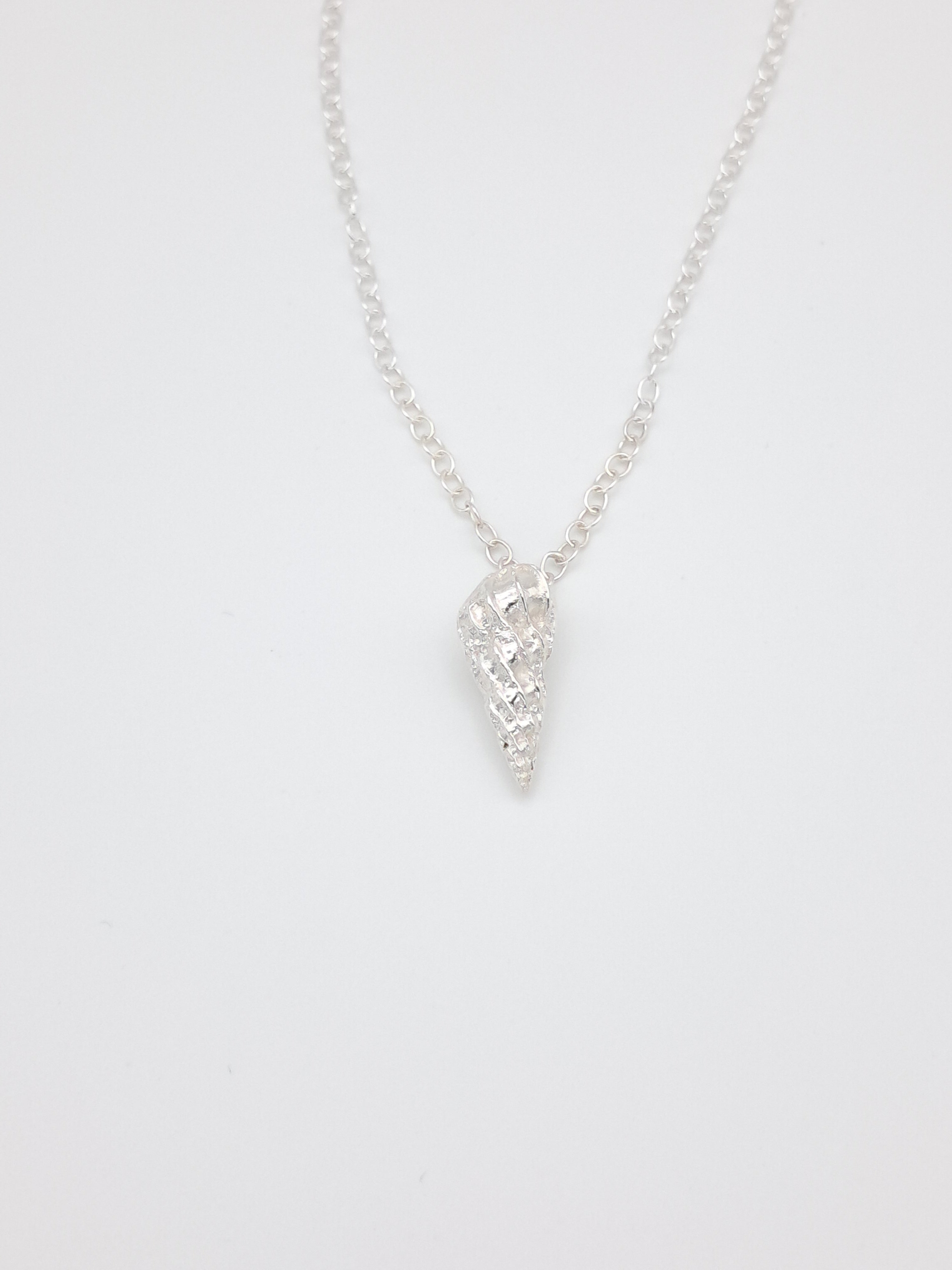 Zilveren ketting met schelp - Echoes of the Sea