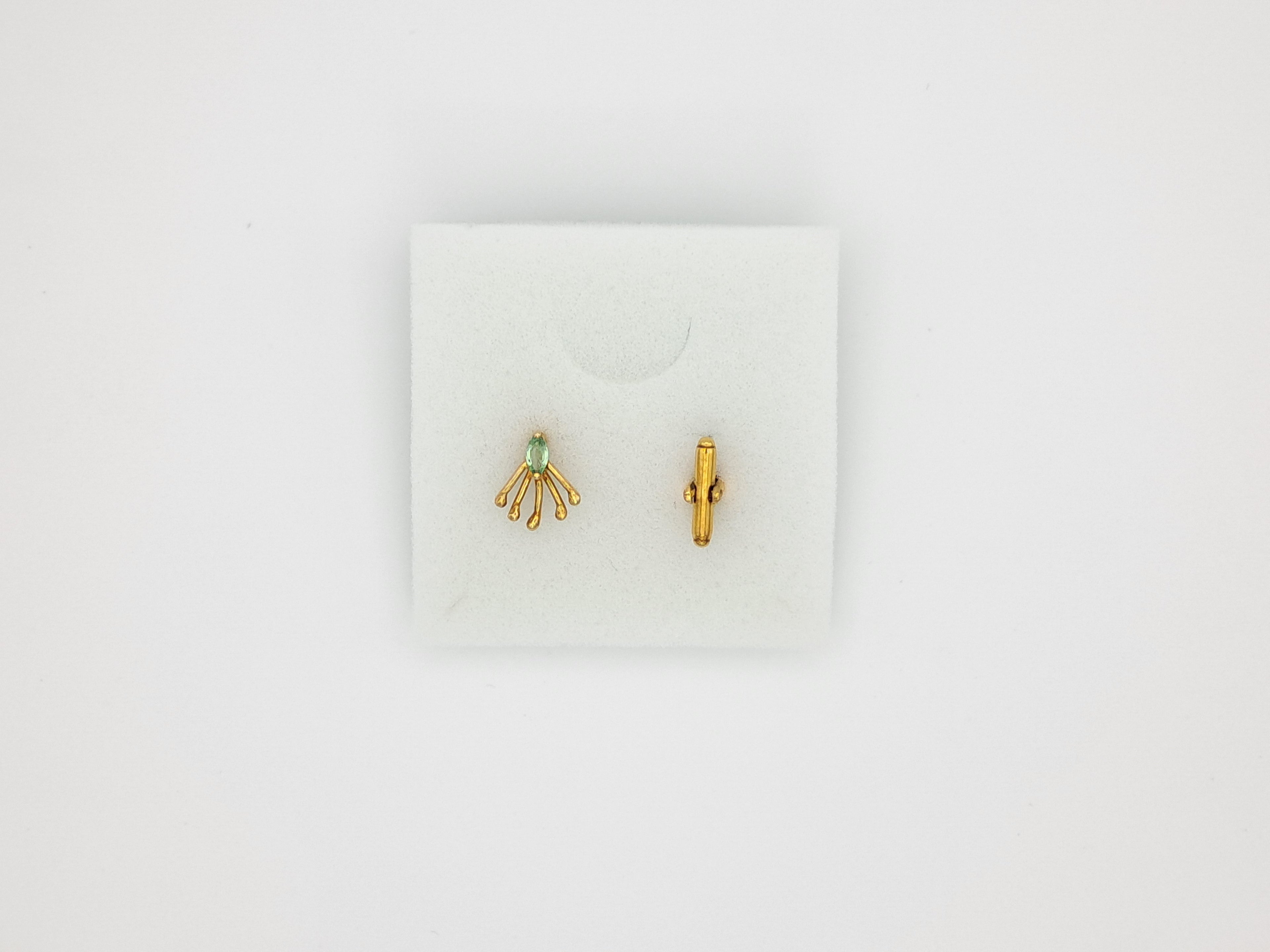 Gold-plated silver cufflinks with green gemstone - Peacock Tail