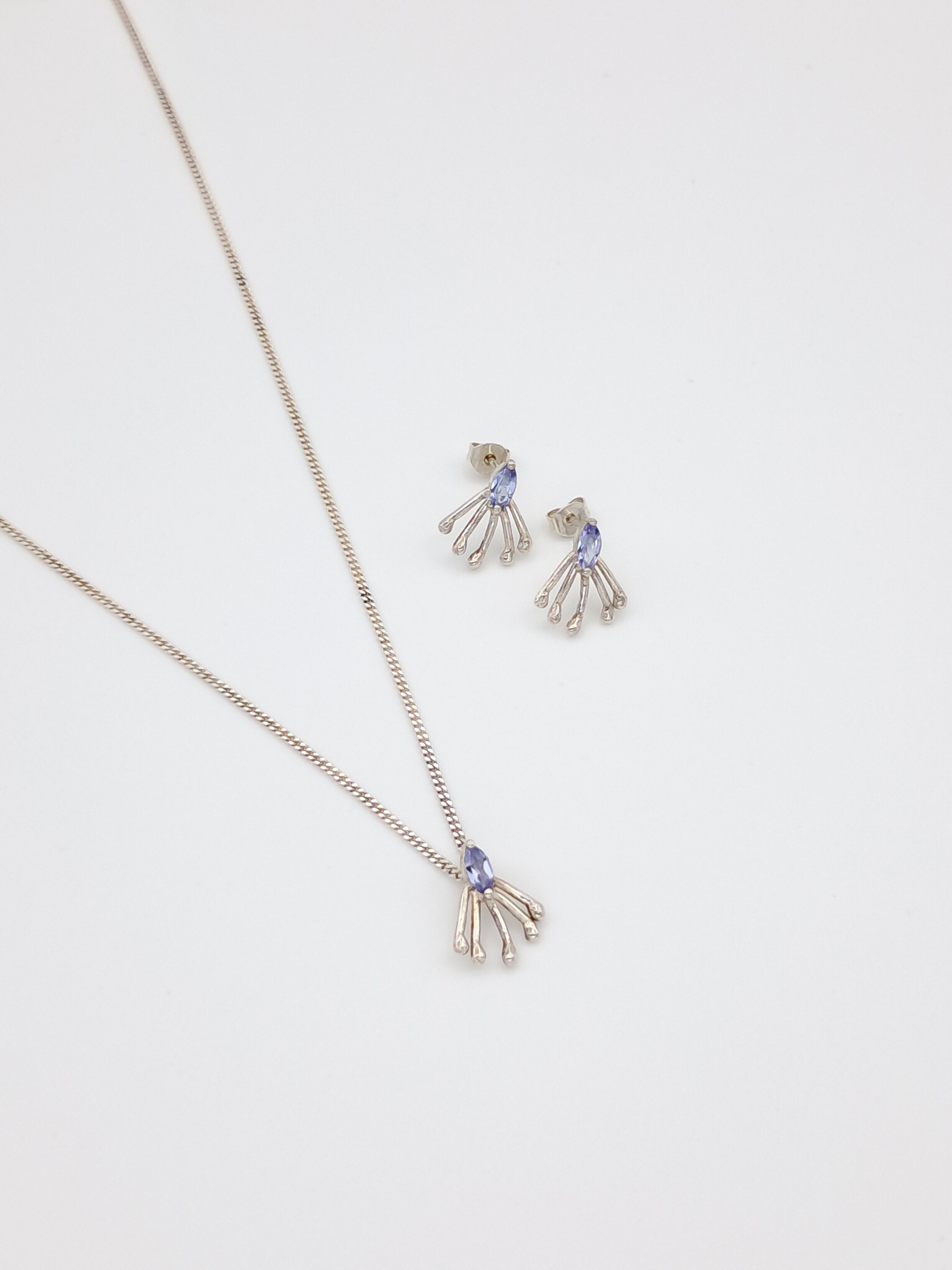 Silver necklace with blue gemstone - Peacock Tail